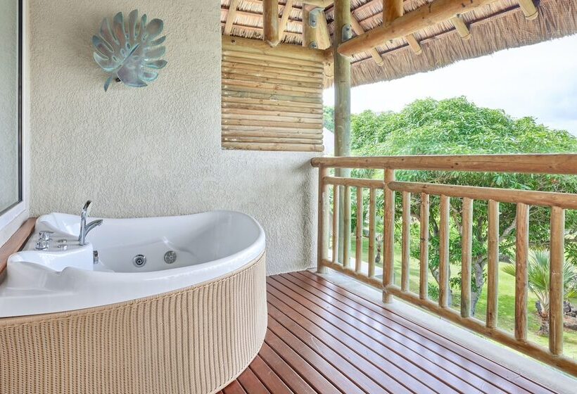 プレステージ ジュニアスイート オーシャンビュー, Zilwa Attitude