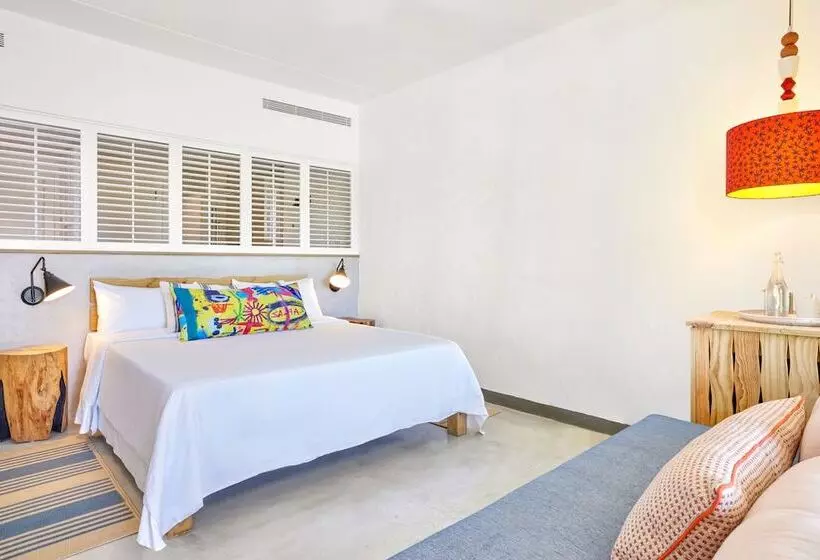 اتاق سوپریور با چشمانداز جانبی دریا, Zilwa Attitude