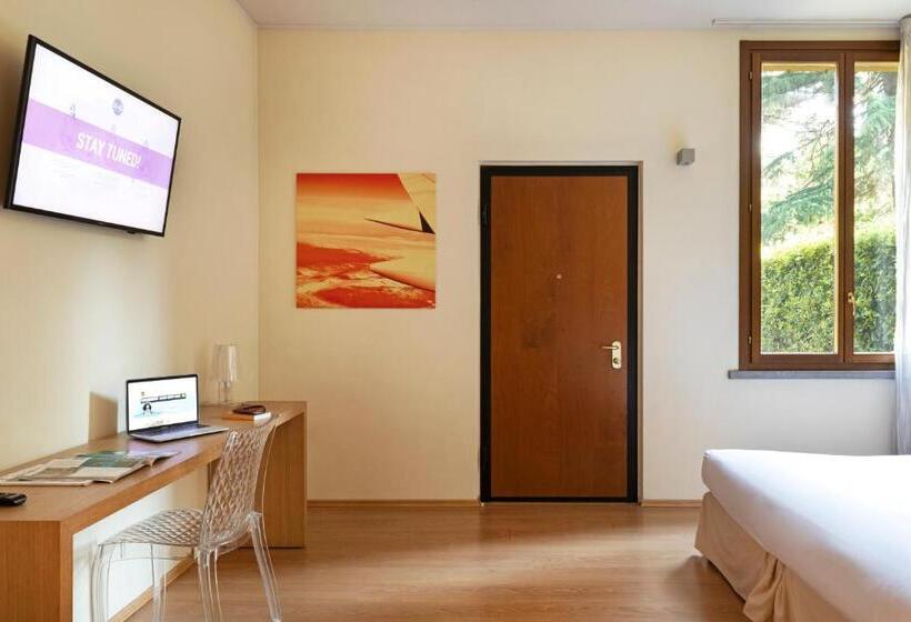 غرفة قياسية ثلاثية, B&b Hotel Malpensa Lago Maggiore