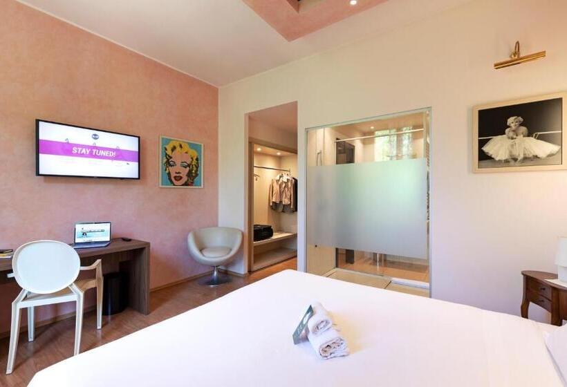 Номер Deluxe, B&b Hotel Malpensa Lago Maggiore