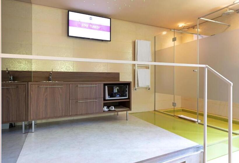 패밀리 룸, B&b Hotel Malpensa Lago Maggiore