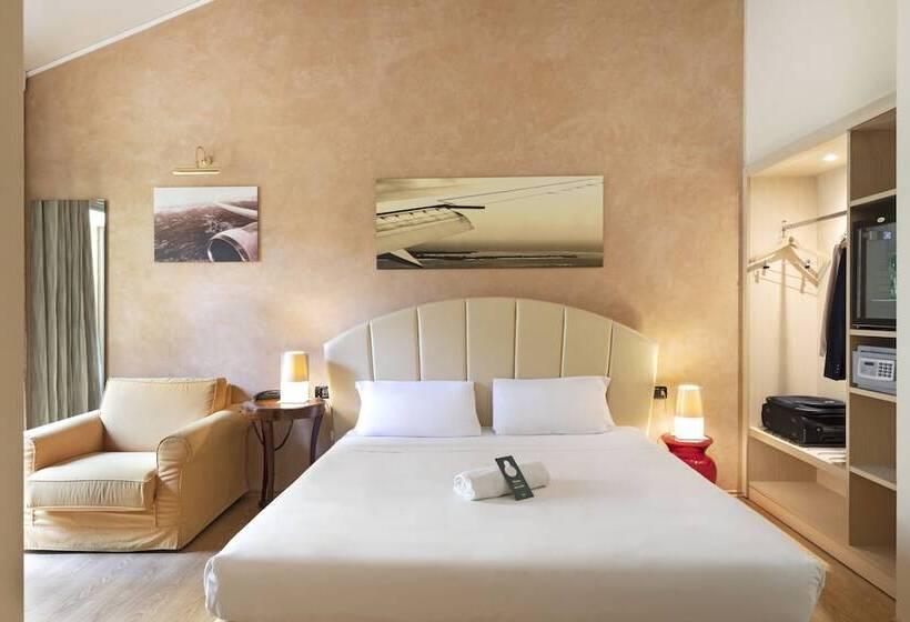 جناح جونيور, B&b Hotel Malpensa Lago Maggiore
