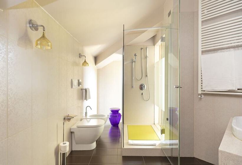 Люкс, B&b Hotel Malpensa Lago Maggiore