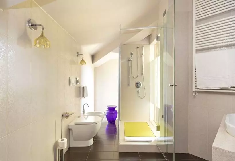 スイート, B&b Hotel Malpensa Lago Maggiore