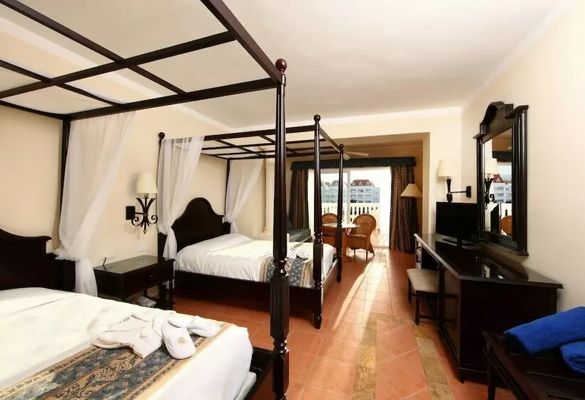 سوییت جونیور سوپریور, Bahia Principe Explore Jamaica - All Inclusive