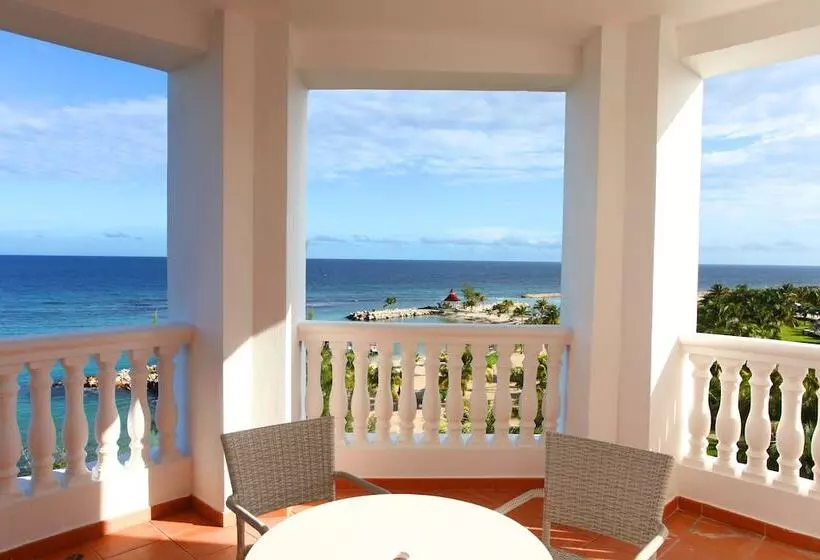 سوئیت جونیور سوپریور با چشم‌انداز دریا, Bahia Principe Explore Jamaica - All Inclusive
