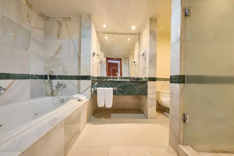 سوئیت جونیور سوپریور با چشم‌انداز دریا, Bahia Principe Explore Jamaica - All Inclusive