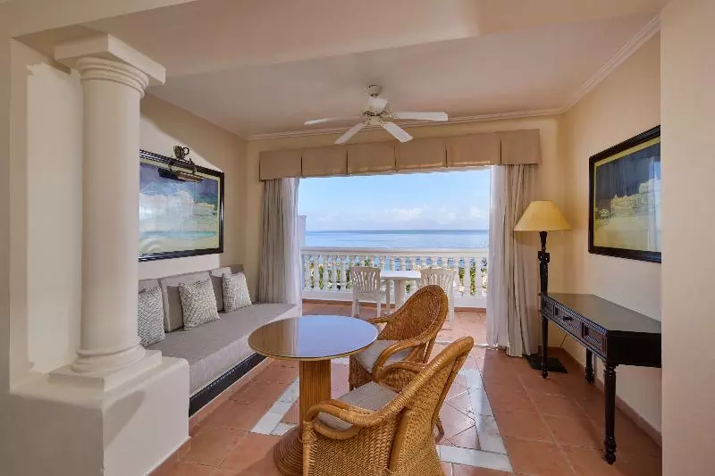 سوئیت جونیور سوپریور با چشم‌انداز دریا, Bahia Principe Explore Jamaica - All Inclusive