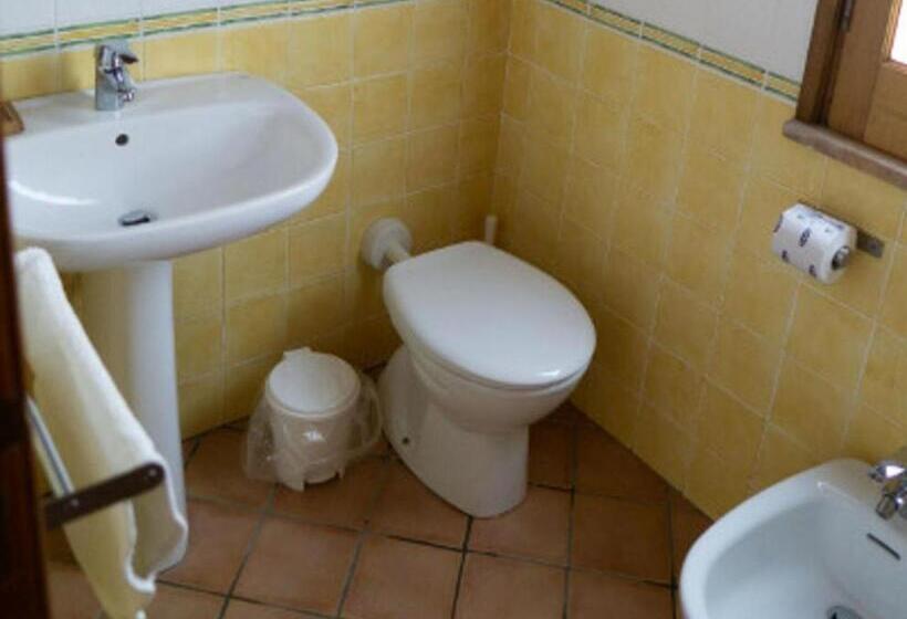 חדר סטנדרט לשלושה, Borgo San Francesco