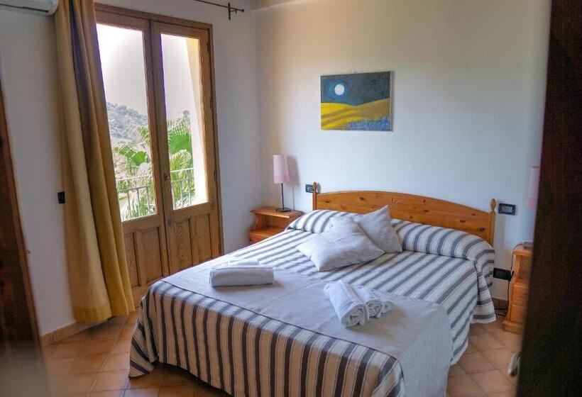 חדר לארבעה סטנדרטי עם מרפסת, Borgo San Francesco