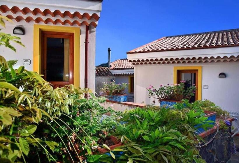 חדר לארבעה סטנדרטי עם מרפסת, Borgo San Francesco