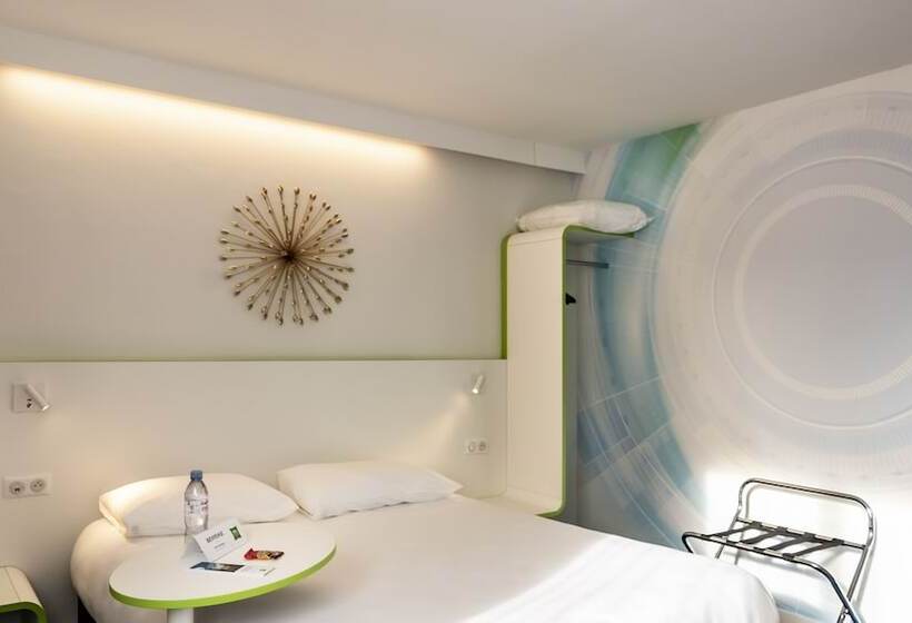 חדר פרמיום, Ibis Styles Fougeres