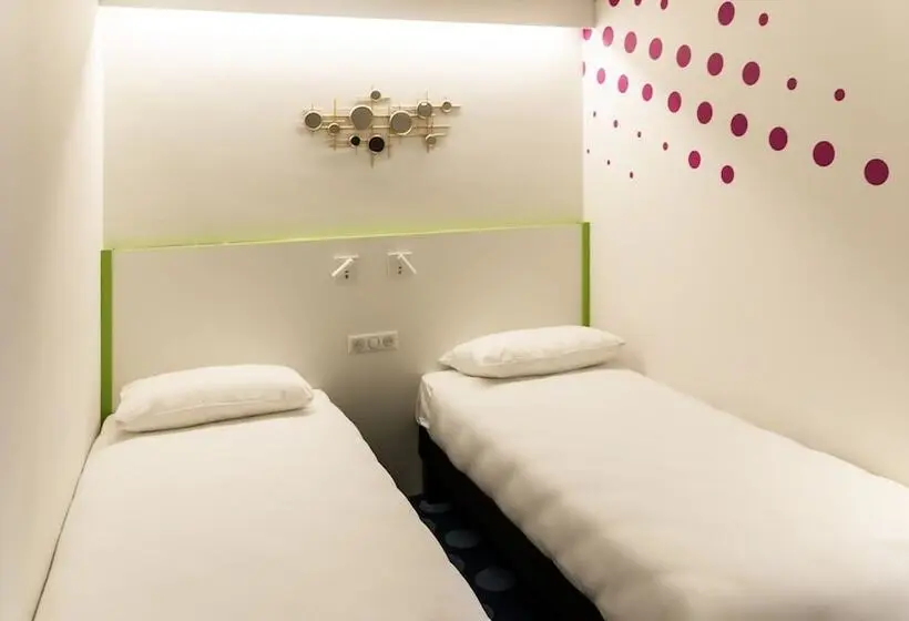 スイート（家族用）, Ibis Styles Fougeres