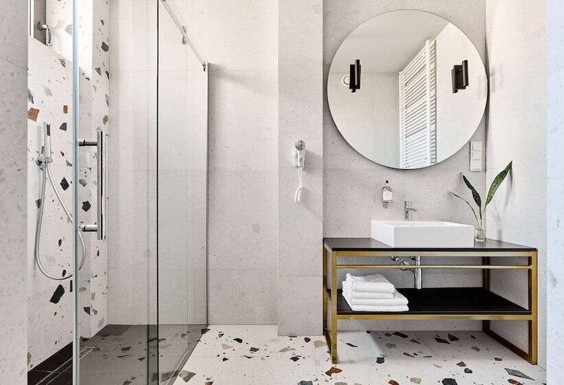 디럭스 룸, Liberte 33, Bw Premier Collection