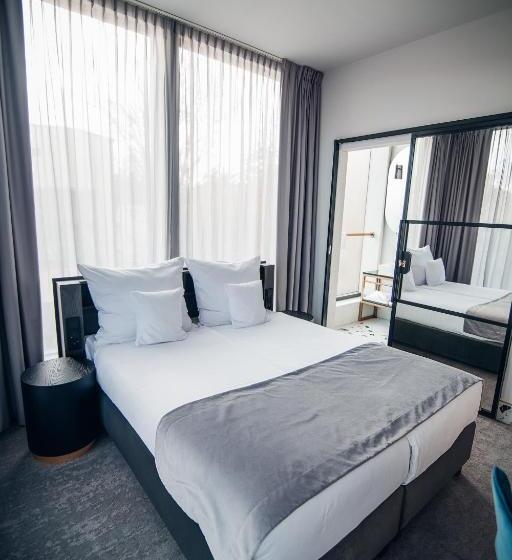 스탠다드 룸 킹사이즈 침대, Liberte 33, Bw Premier Collection