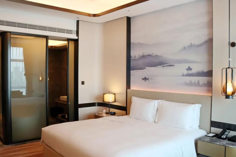 Номер Deluxe Вид на Озеро, Pullman Suzhou Taicang