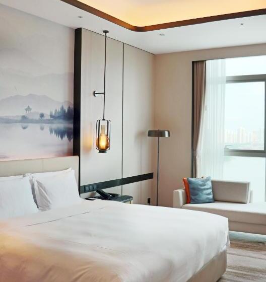Номер Executive, Pullman Suzhou Taicang