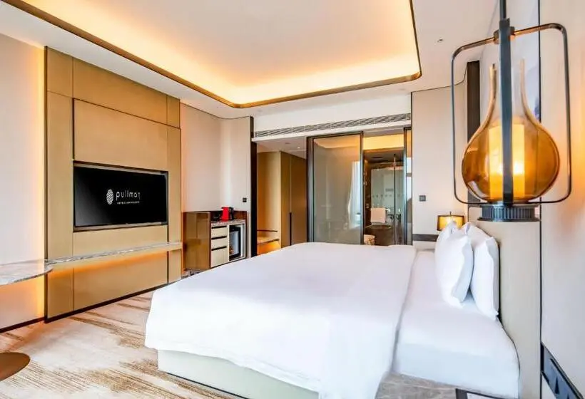 キングサイズベッドのエクゼクティブルーム, Pullman Suzhou Taicang