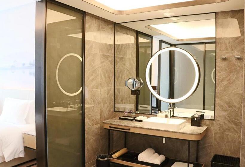 חדר דלוקס נוף לאגם, Pullman Suzhou Taicang