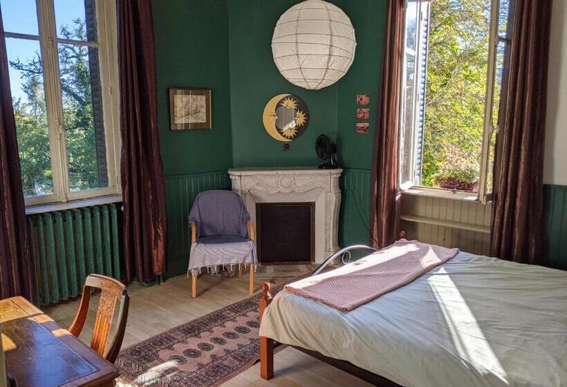 Номер Стандарт Вид на Сад, Strawberry Hill