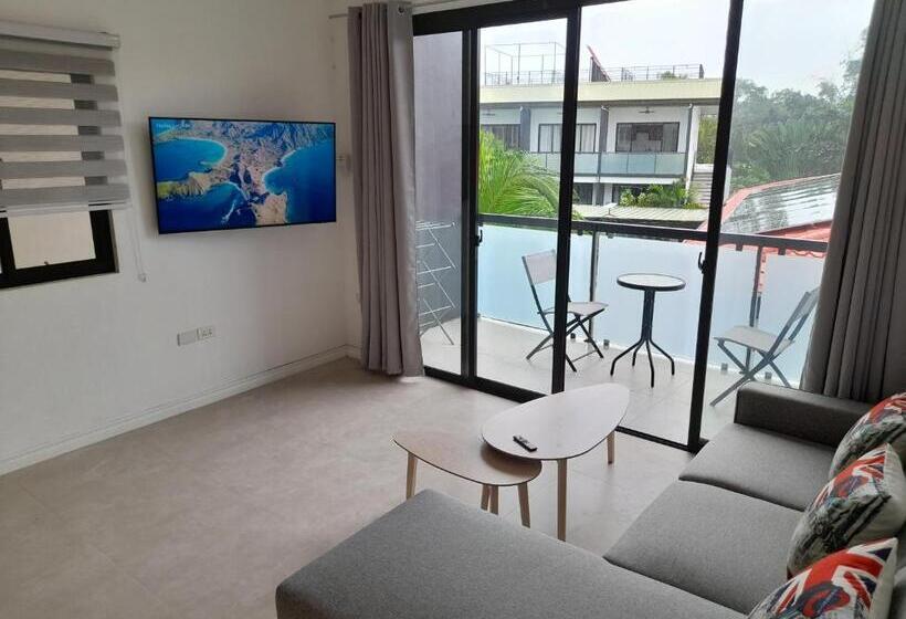 プールビュースイート, Bohol Jewel Resort