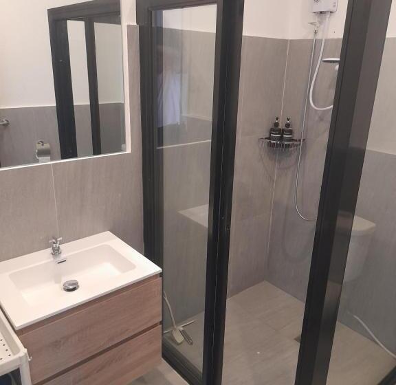 سوییت با چشم‌انداز استخر, Bohol Jewel Resort