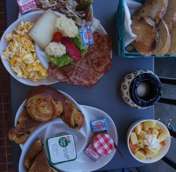 استودیوی لوکس, Hostal 170 Room 16 Service Appartement