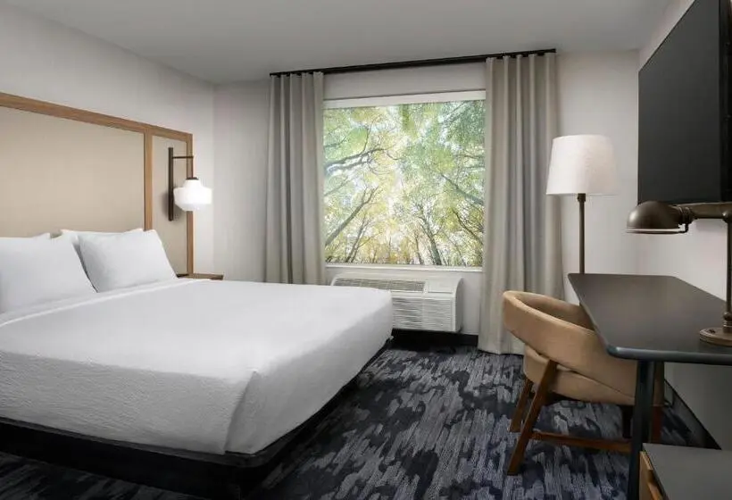 キングサイズベッドのスタンダードルーム, Fairfield Inn & Suites By Marriott Boise West