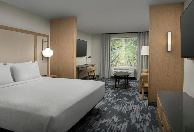 キングサイズベッドのスイートルーム, Fairfield Inn & Suites By Marriott Boise West