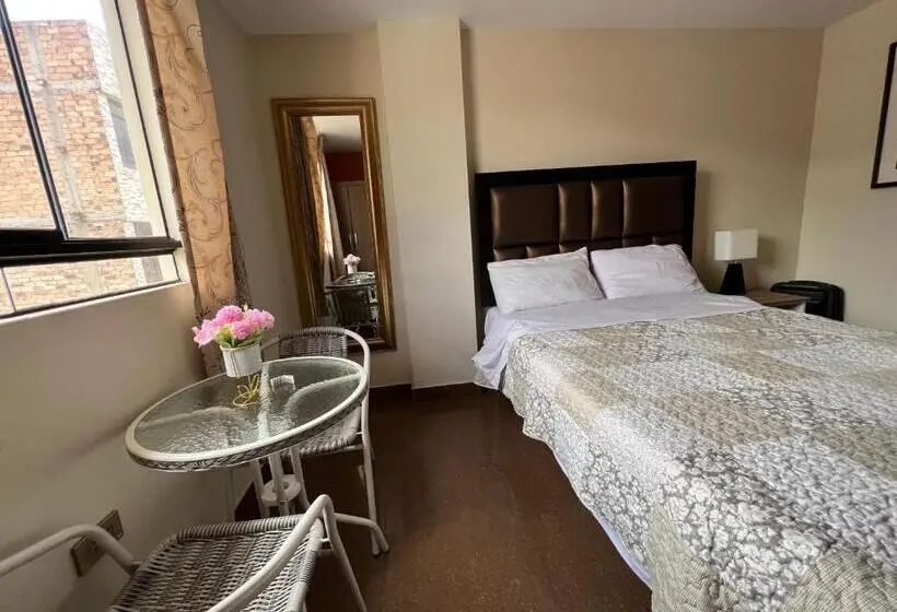 اتاق اکونومی, Antara Hostal