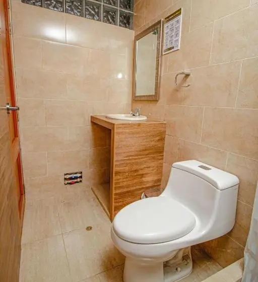اتاق کلاسیک سه تخته, Antara Hostal