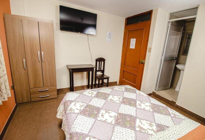 اتاق استاندارد یک نفره, Antara Hostal