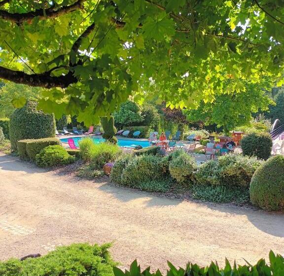 庭の見えるスタンダードトリプルルーム, Au Bout De Mes Rêves