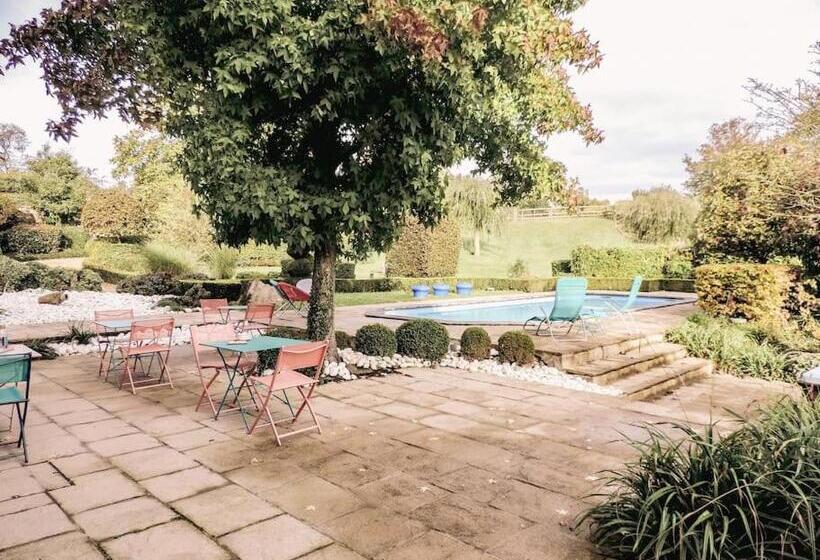 庭の見えるスタンダードトリプルルーム, Au Bout De Mes Rêves