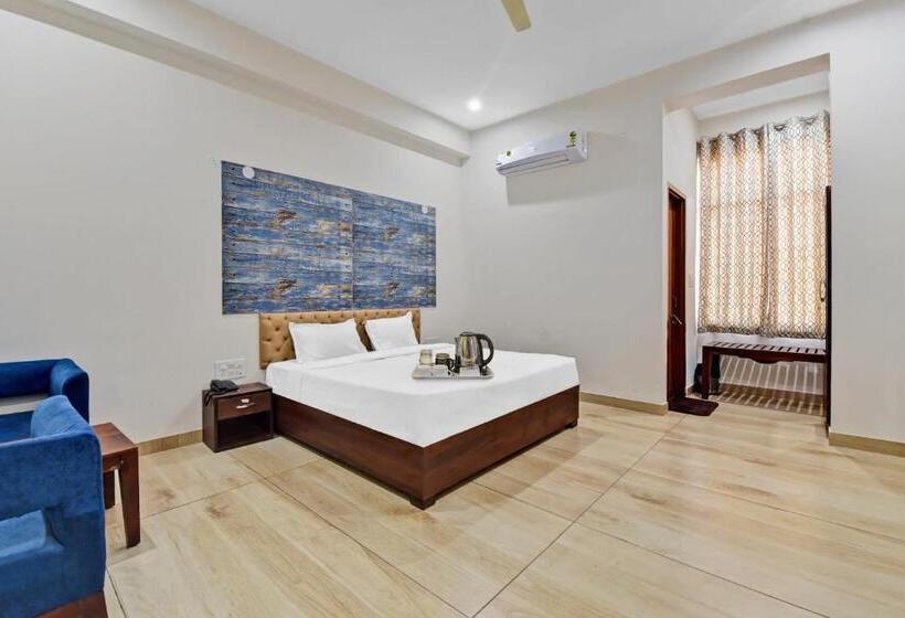 اتاق کلاسیک سه تخته, Collection O 86679 Hotel Amrapali Inn