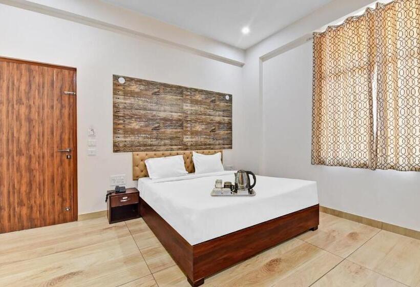 اتاق کلاسیک سه تخته, Collection O 86679 Hotel Amrapali Inn