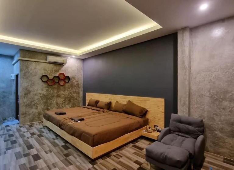 家庭间, Jk Riverview Resort