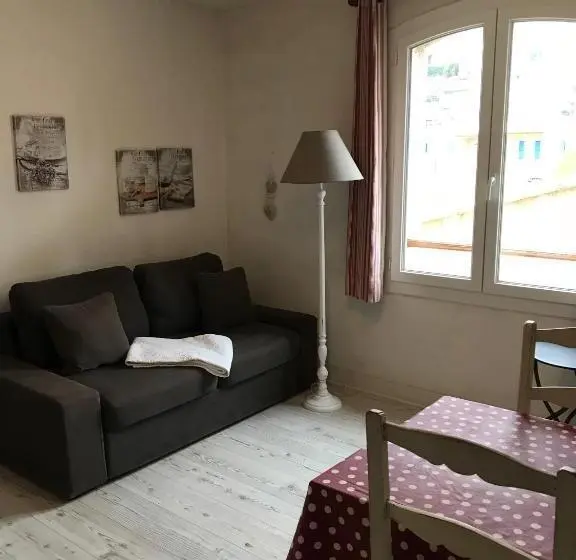スタンダード４人部屋, Le Mas De L Orangerie 3 Etoiles