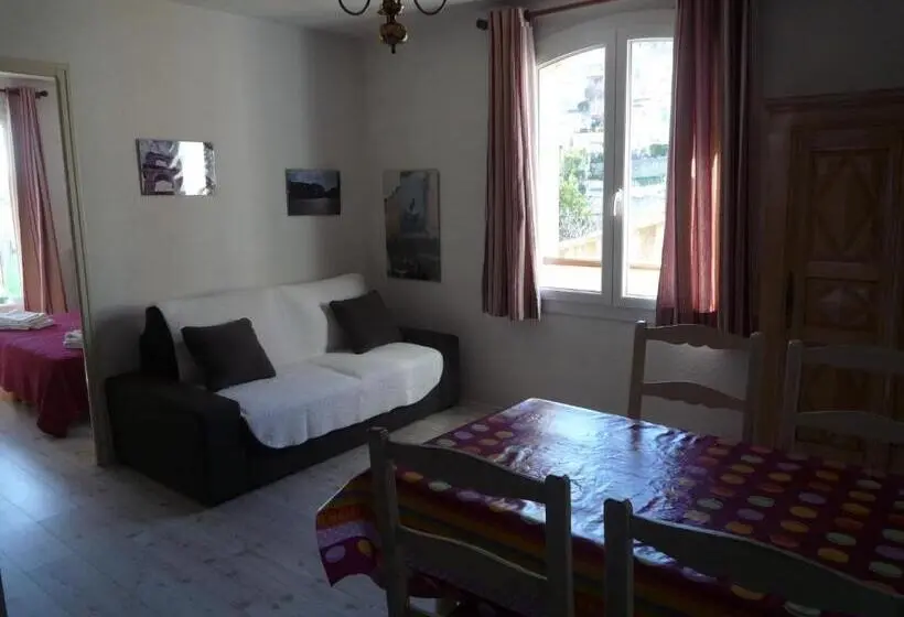 スタンダード４人部屋, Le Mas De L Orangerie 3 Etoiles