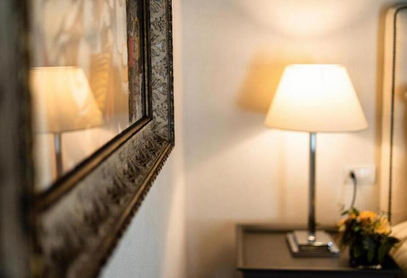 Номер Стандарт, Corte Saggin Charme Relais