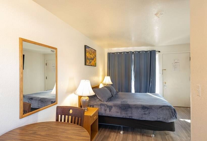 شقة غرفة واحدة, Siesta Motel Colfax Wa