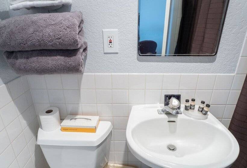 شقة غرفة واحدة, Siesta Motel Colfax Wa