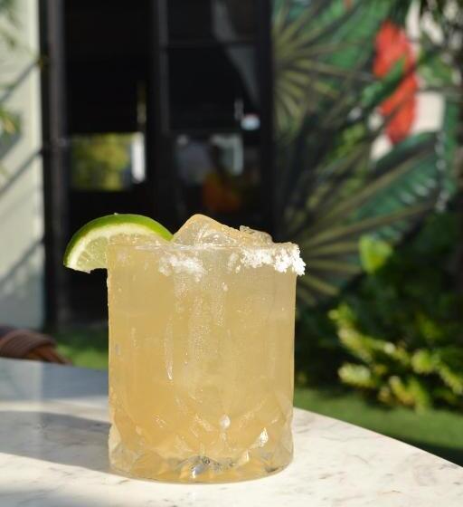 带大床的豪华间, Marsh