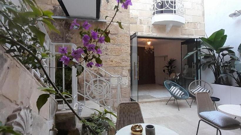 اتاق استاندارد با تراس, Casal Annunzia Boutique B&b Accomodation