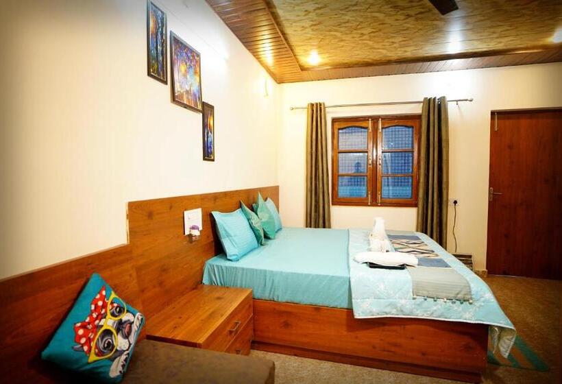جناح عائلي, Creek Forest  Riverside Boutique Resort