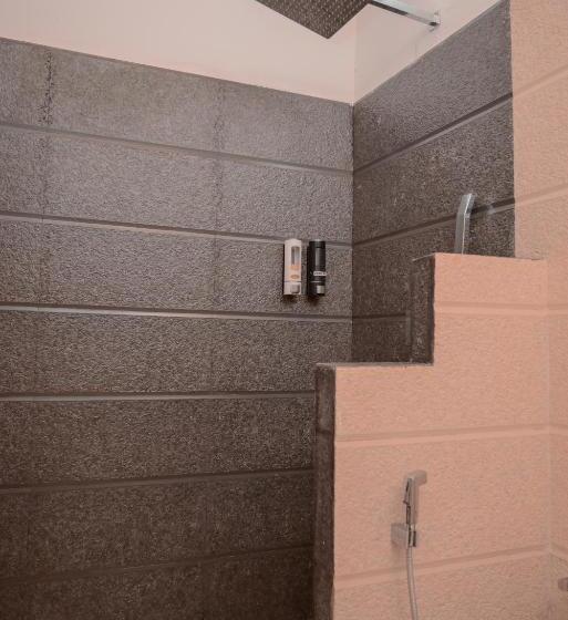 חדר דלוקס, Amadi Beach Front Resort