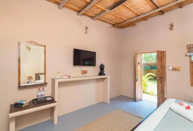 Camera Deluxe, Amadi Beach Front Resort