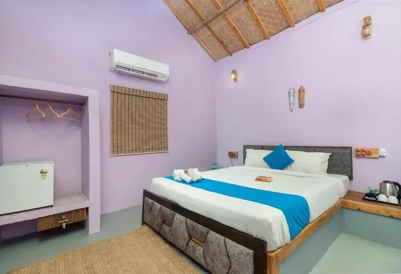 Camera Familiare, Amadi Beach Front Resort