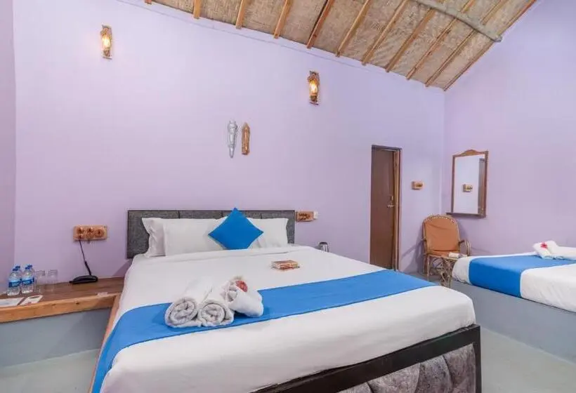 Camera Familiare, Amadi Beach Front Resort