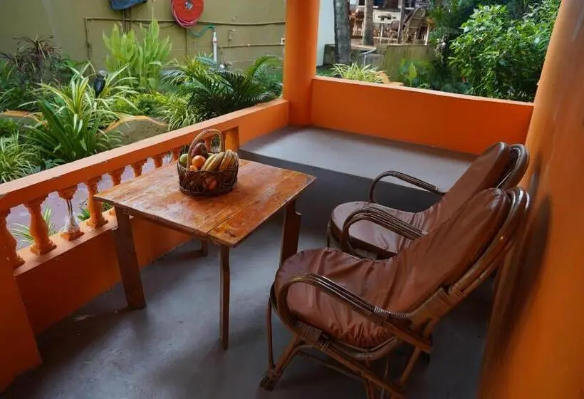 Camera Familiare, Amadi Beach Front Resort